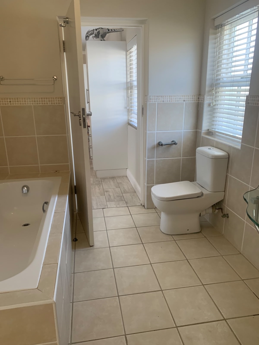4 Bedroom Property for Sale in Goose Valley Western Cape